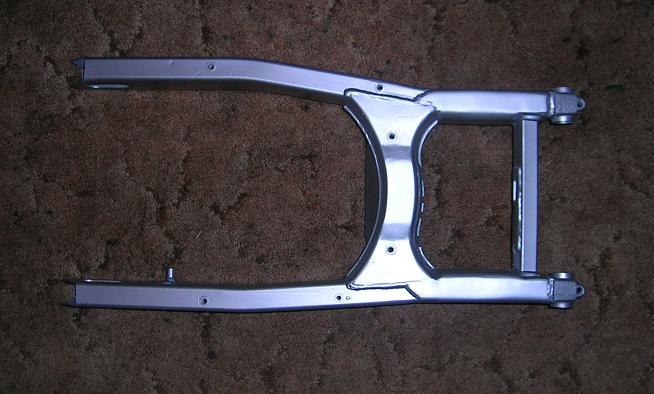[The top of the modified ST swingarm.]